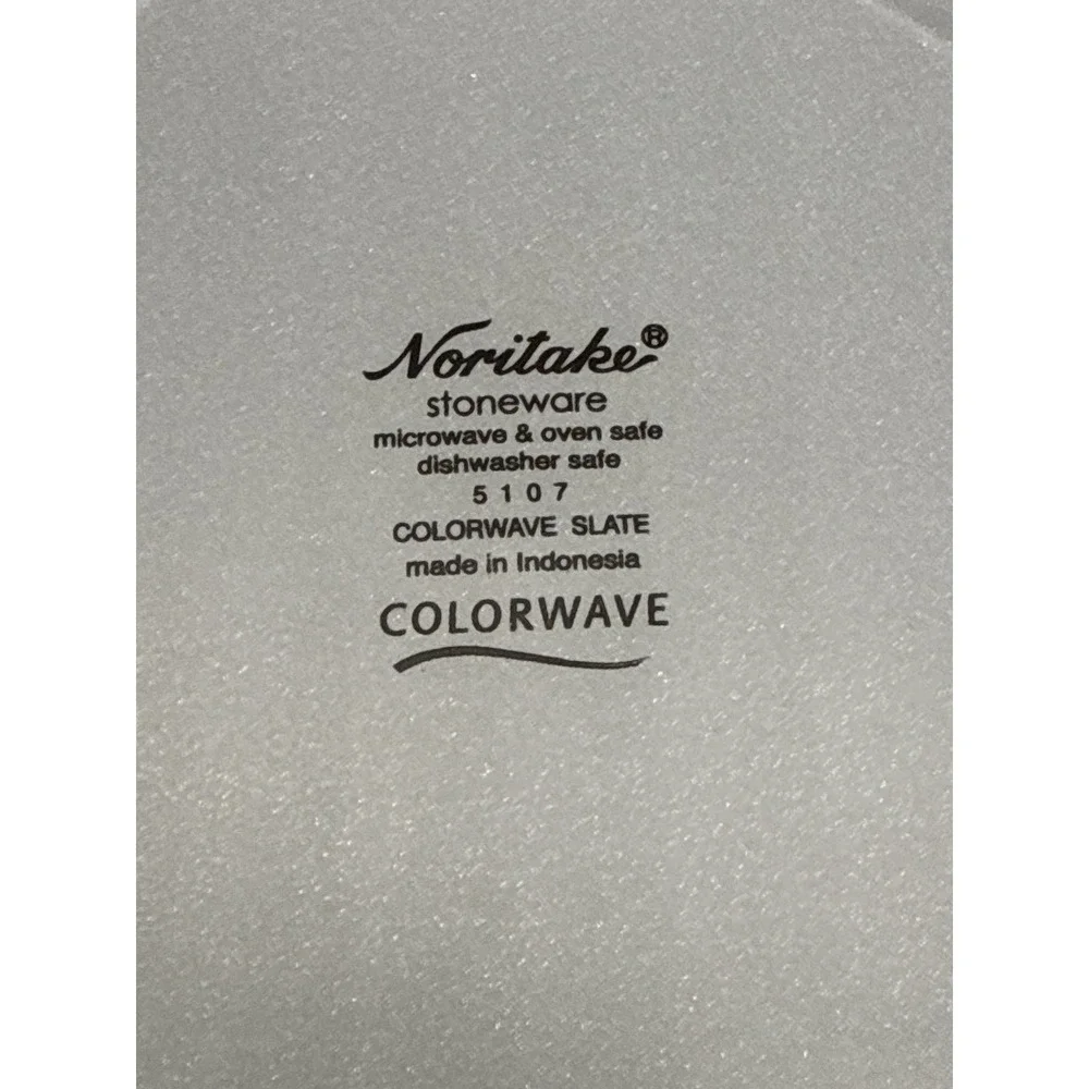 Noritake Colorwave Slate Gray Stoneware 8.25 Inch Coupe Salad Plate 5107